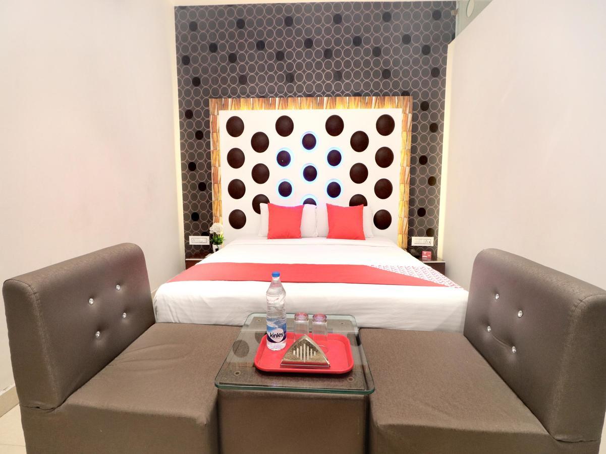 Oyo 14829 Hotel J Cruise Ludhiana Eksteriør bilde