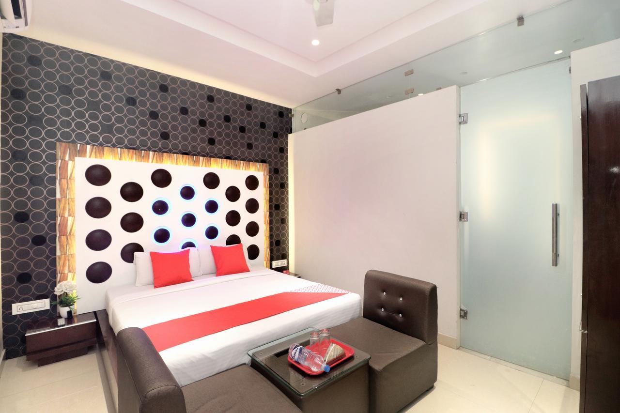 Oyo 14829 Hotel J Cruise Ludhiana Eksteriør bilde